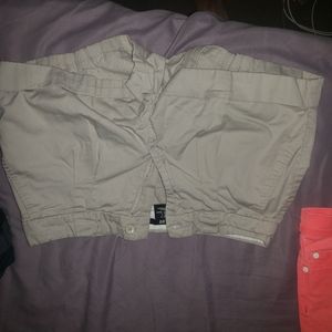 H and M khaki shorts